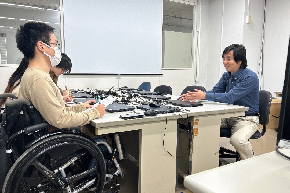 インタビューの様子